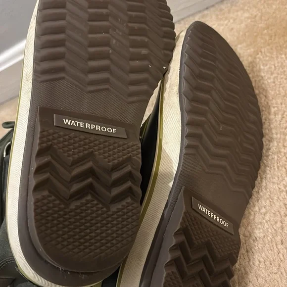 Sorel boots - Picture 6 of 7